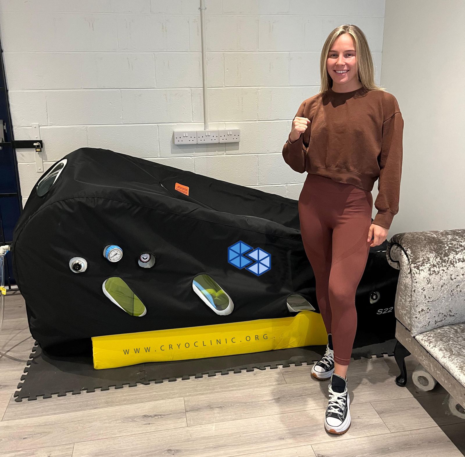 CryoClinic hyperbaric oxygen chamber — Wirral
